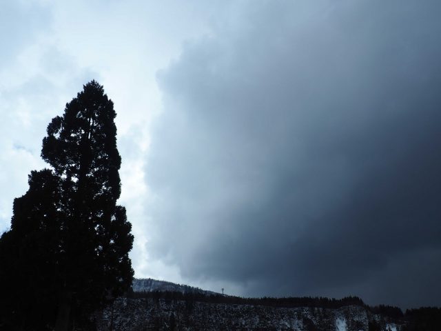 雲のワンポイント講座第24回　～日本海側の疑似好天～